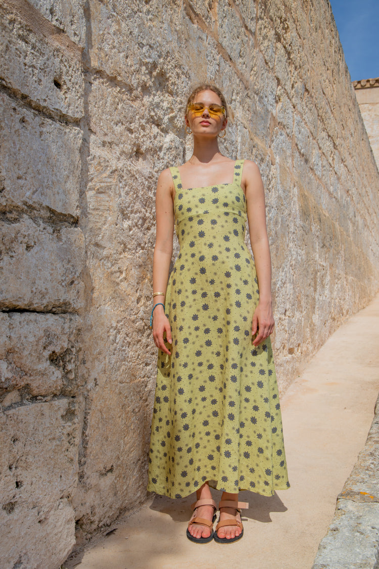 VRG GRL Francesca Linen Midi Dress // Fleurette