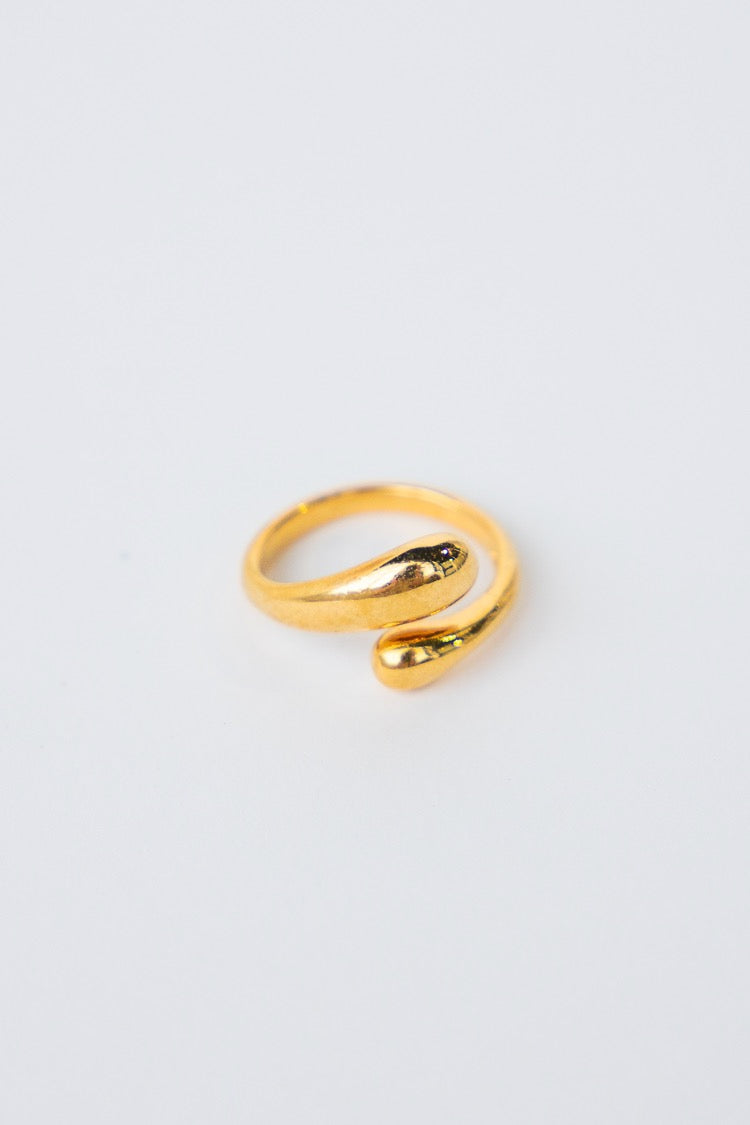 Into You Ring // Gold